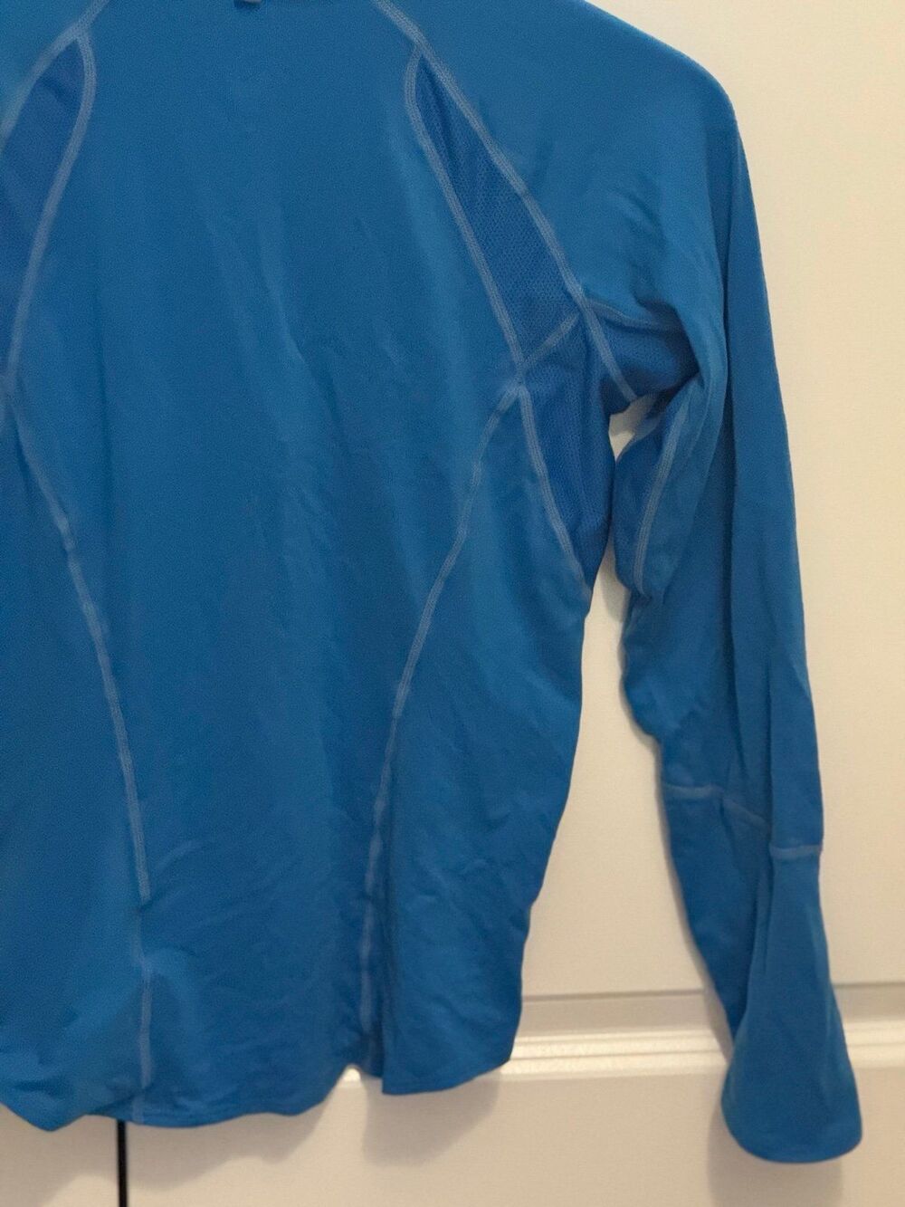 Nike Brand, Long-Sleeve Dri-Fit Blue Shirt, Women’s (0-2) XS Athletic Clothing - Picture 10 of 12